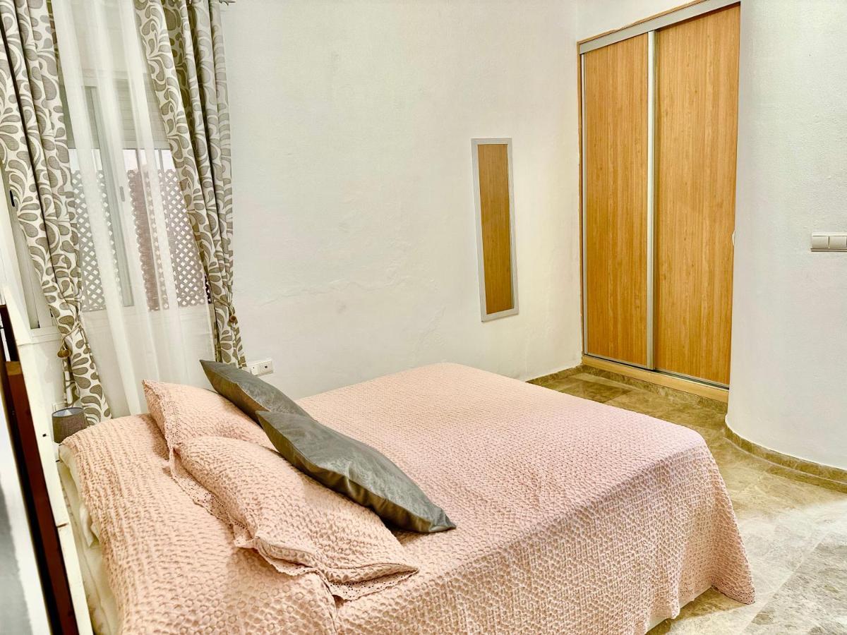 Apartamento Acogedor Y Moderno En Pleno Centro De Sevilla Con Parking Gratis Bagian luar foto
