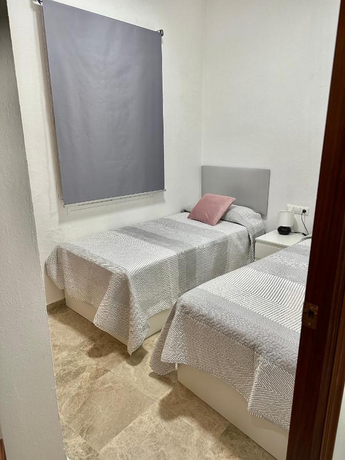 Apartamento Acogedor Y Moderno En Pleno Centro De Sevilla Con Parking Gratis Bagian luar foto